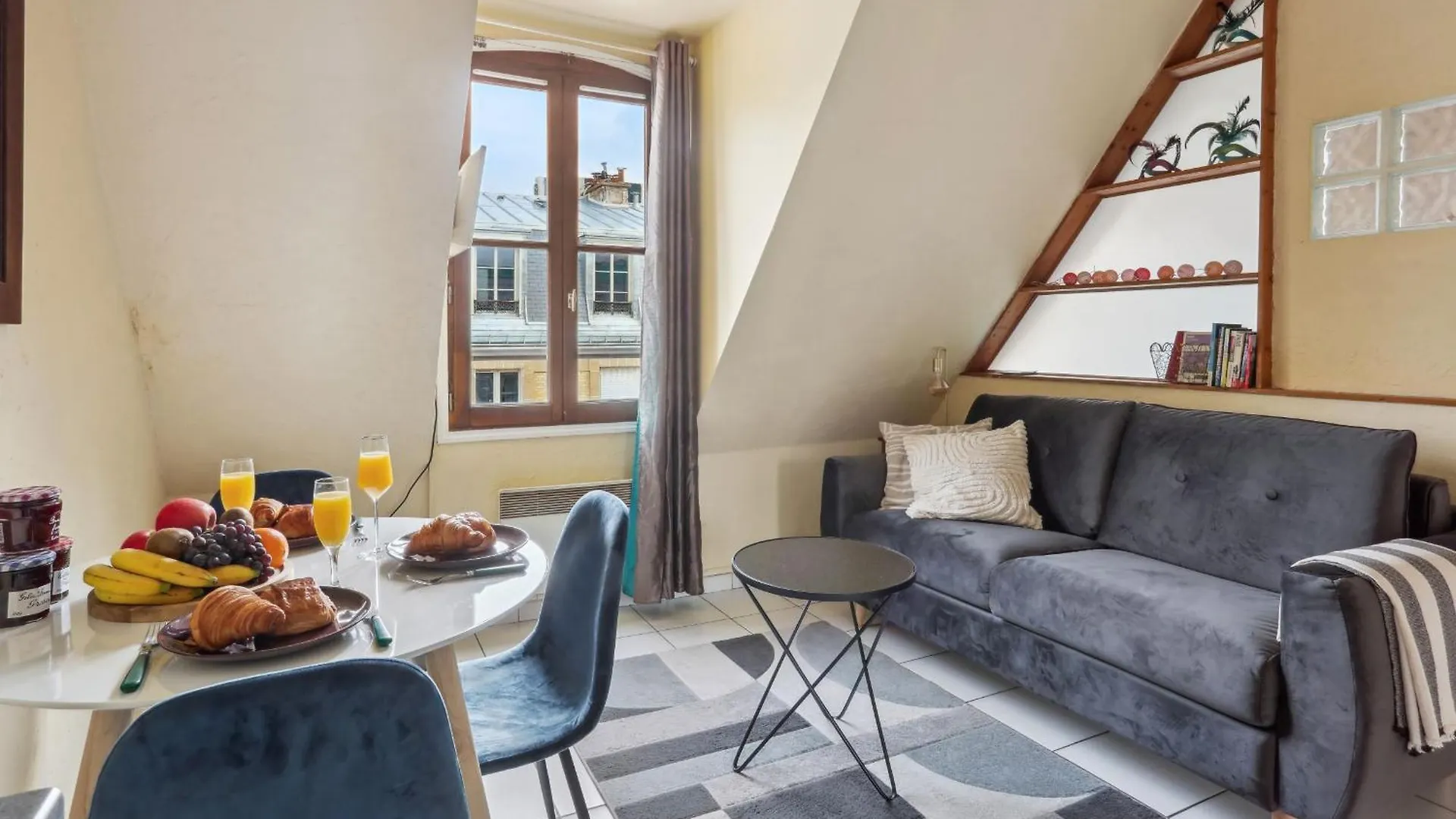 Eiffel Tower & Invalides - Cityapartmentstay *